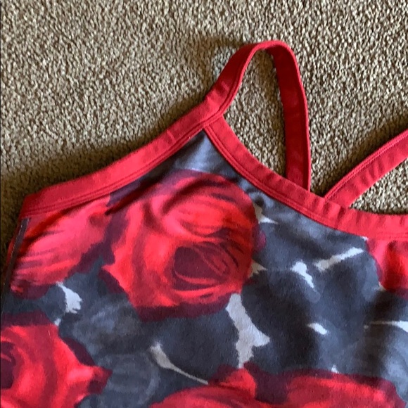 •Lululemon Rose Floral Fitted Racerback Tank• - Picture 3 of 5